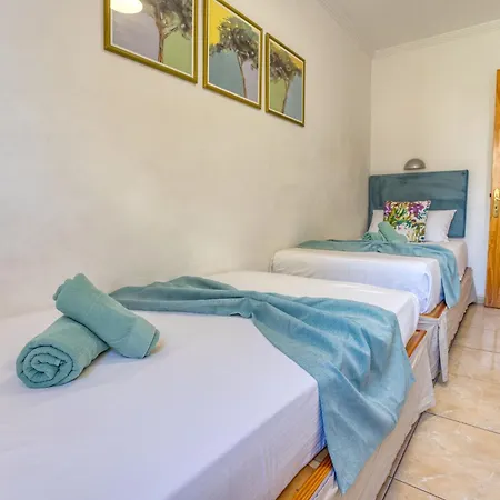 Rt-las Brisas Апартаменты *