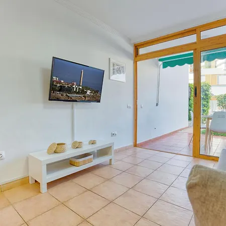 Rt-las Brisas Apartment *